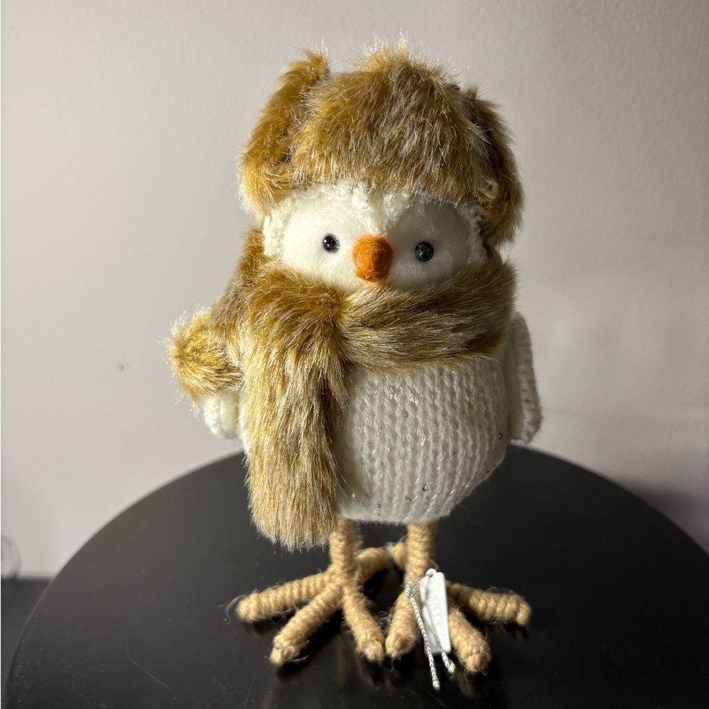 2017 Target Wonder Shop Featherly Friends Winter Bird Whistler Furry Hat Scarf